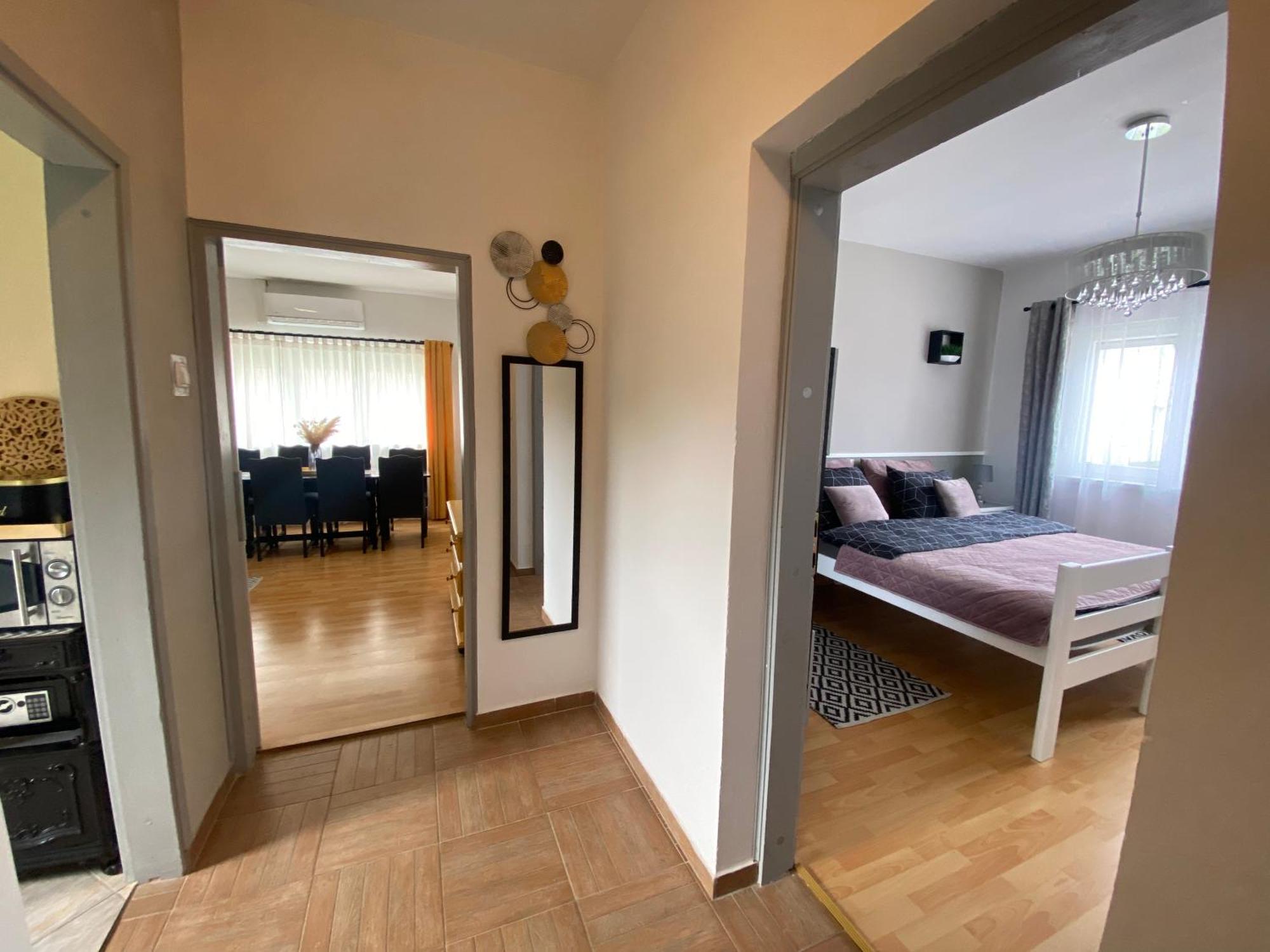 Apartman El โอกูลิน ภายนอก รูปภาพ