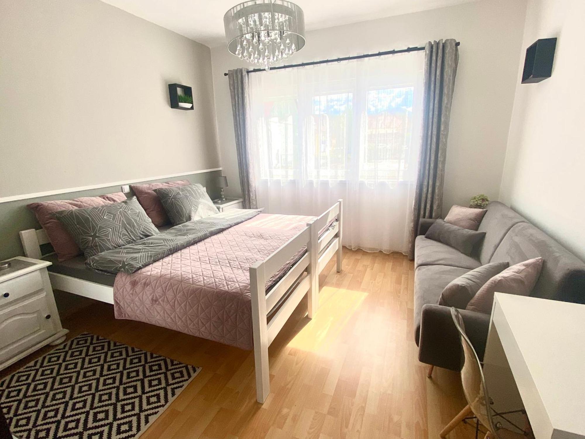 Apartman El โอกูลิน ภายนอก รูปภาพ