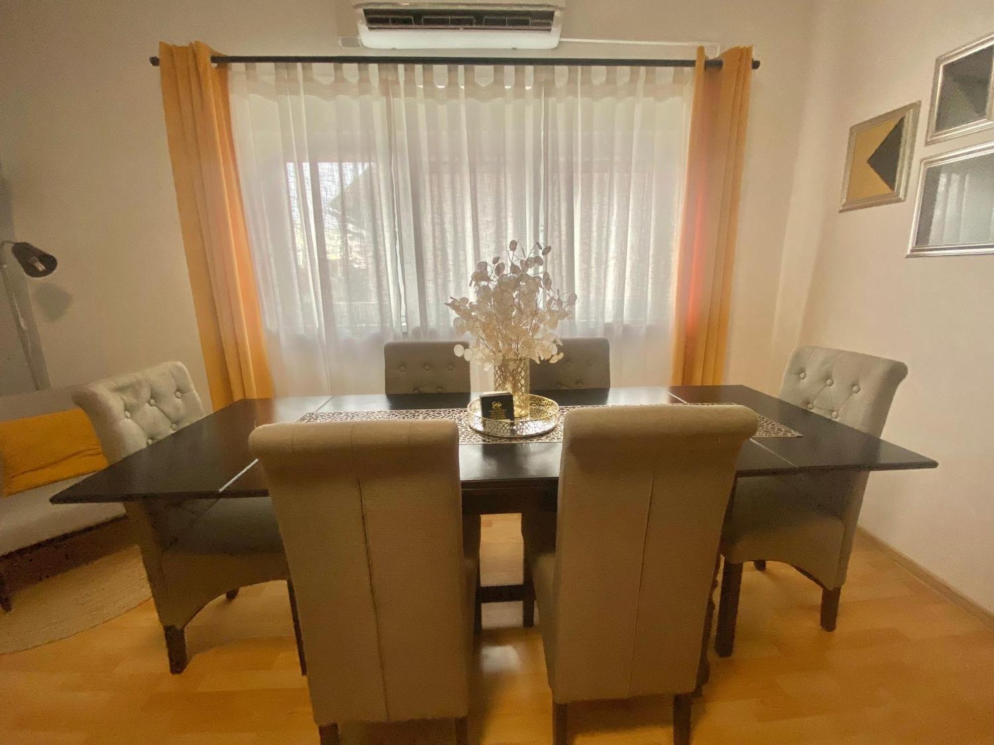 Apartman El โอกูลิน ภายนอก รูปภาพ